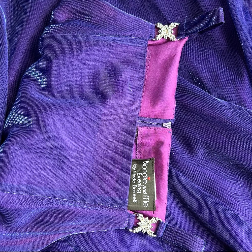 Sleeveless Purple Prom Gown with Silver Detailing - Picture 4 of 7
